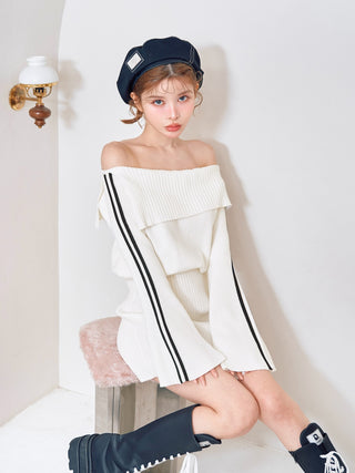 モデル：160cm（着用サイズ：FREE　着用カラー：WHT）