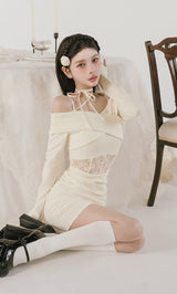 モデル：160cm（着用サイズ：FREE　着用カラー：IVO）