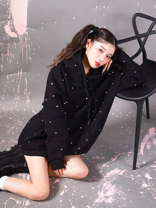 モデル：160cm（着用サイズ：FREE　着用カラー：BLK）