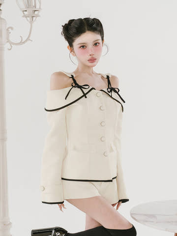 モデル：160cm（着用サイズ：S　着用カラー：IVO）