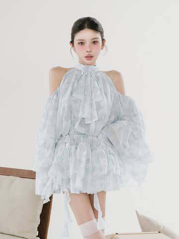 モデル：160cm（着用サイズ：FREE　着用カラー：SAX）