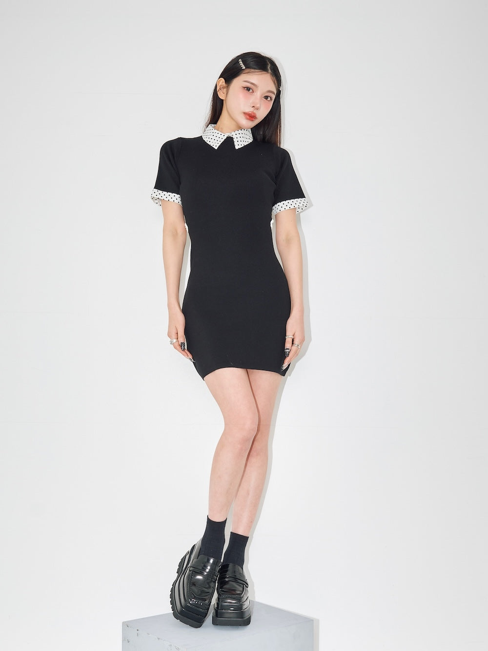 モデル：160cm（着用サイズ：FREE　着用カラー：BLK）