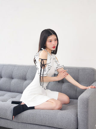 モデル：160cm（着用サイズ：FREE　着用カラー：IVO）