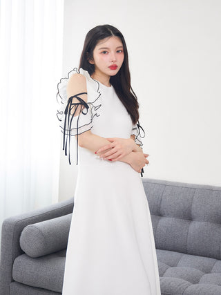 モデル：160cm（着用サイズ：FREE　着用カラー：IVO）