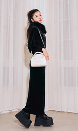 モデル：160cm（着用サイズ：FREE　着用カラー：BLK）