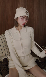 モデル：160cm（着用サイズ：FREE　着用カラー：IVO）