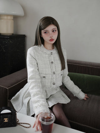 モデル：160cm（着用サイズ：FREE　着用カラー：WHT）