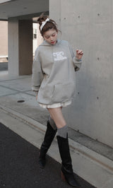 モデル：160cm（着用サイズ：FREE　着用カラー：GRY）