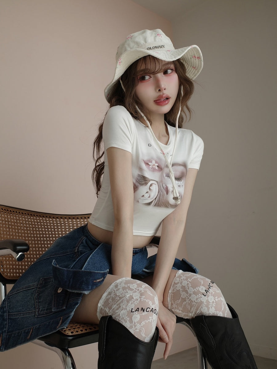 モデル：160cm（着用サイズ：FREE　着用カラー：WHT）