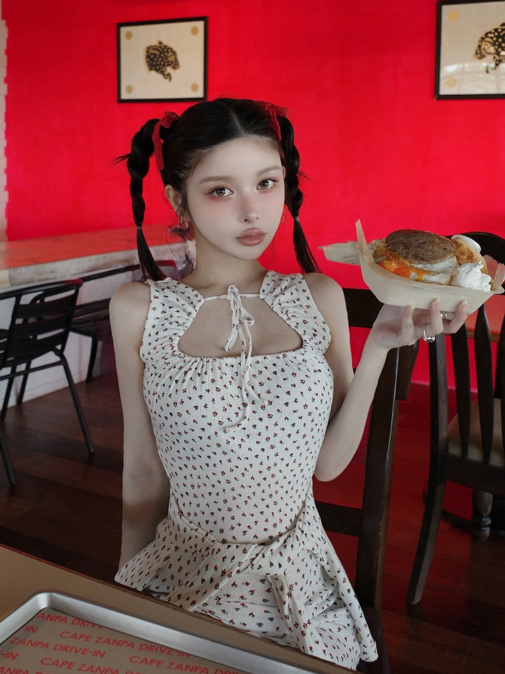 モデル：160cm（着用サイズ：FREE　着用カラー：WHT）