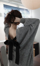 モデル：160cm（着用サイズ：FREE　着用カラー：GRY）