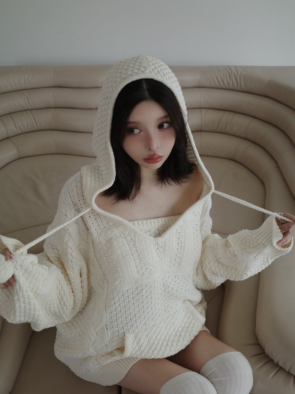 モデル：160cm（着用サイズ：FREE　着用カラー：IVO）