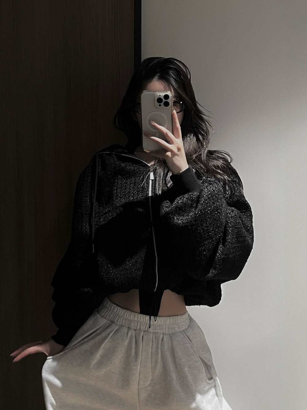 モデル：160cm（着用サイズ：FREE　着用カラー：BLK）