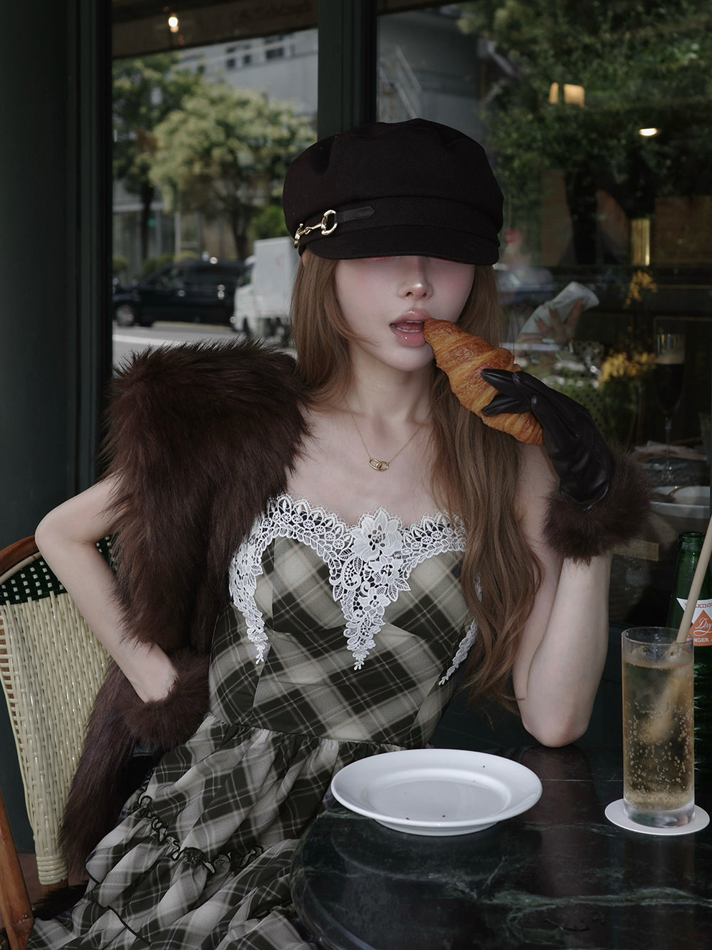 モデル：160cm（着用サイズ：FREE　着用カラー：BLK）