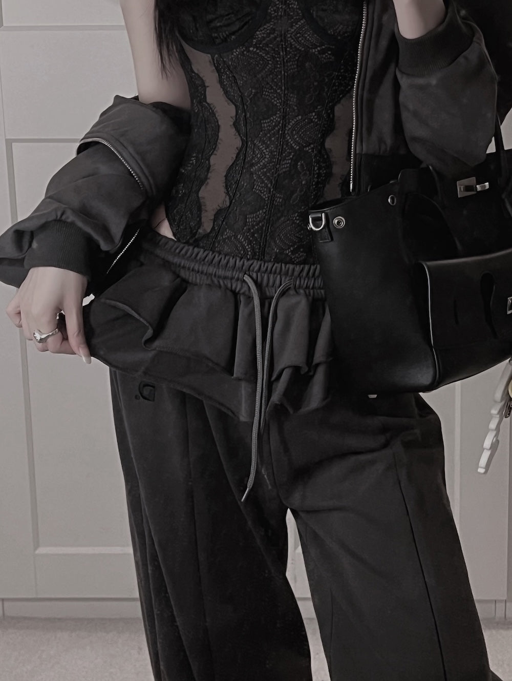 ユーズドルックフリルスウェットパンツ