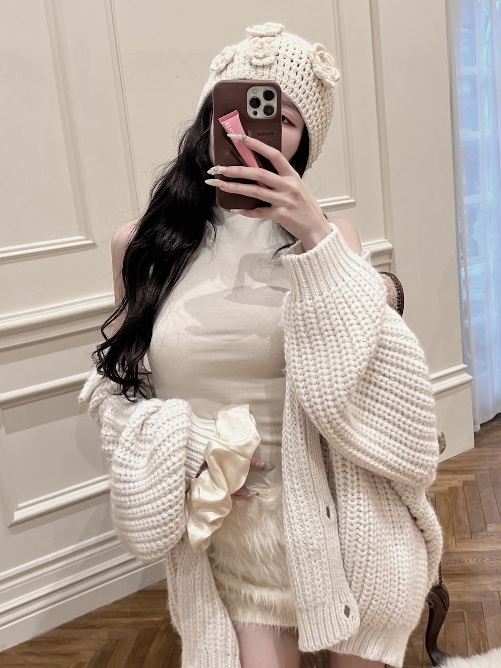 モデル：160cm（着用サイズ：FREE　着用カラー：IVO）