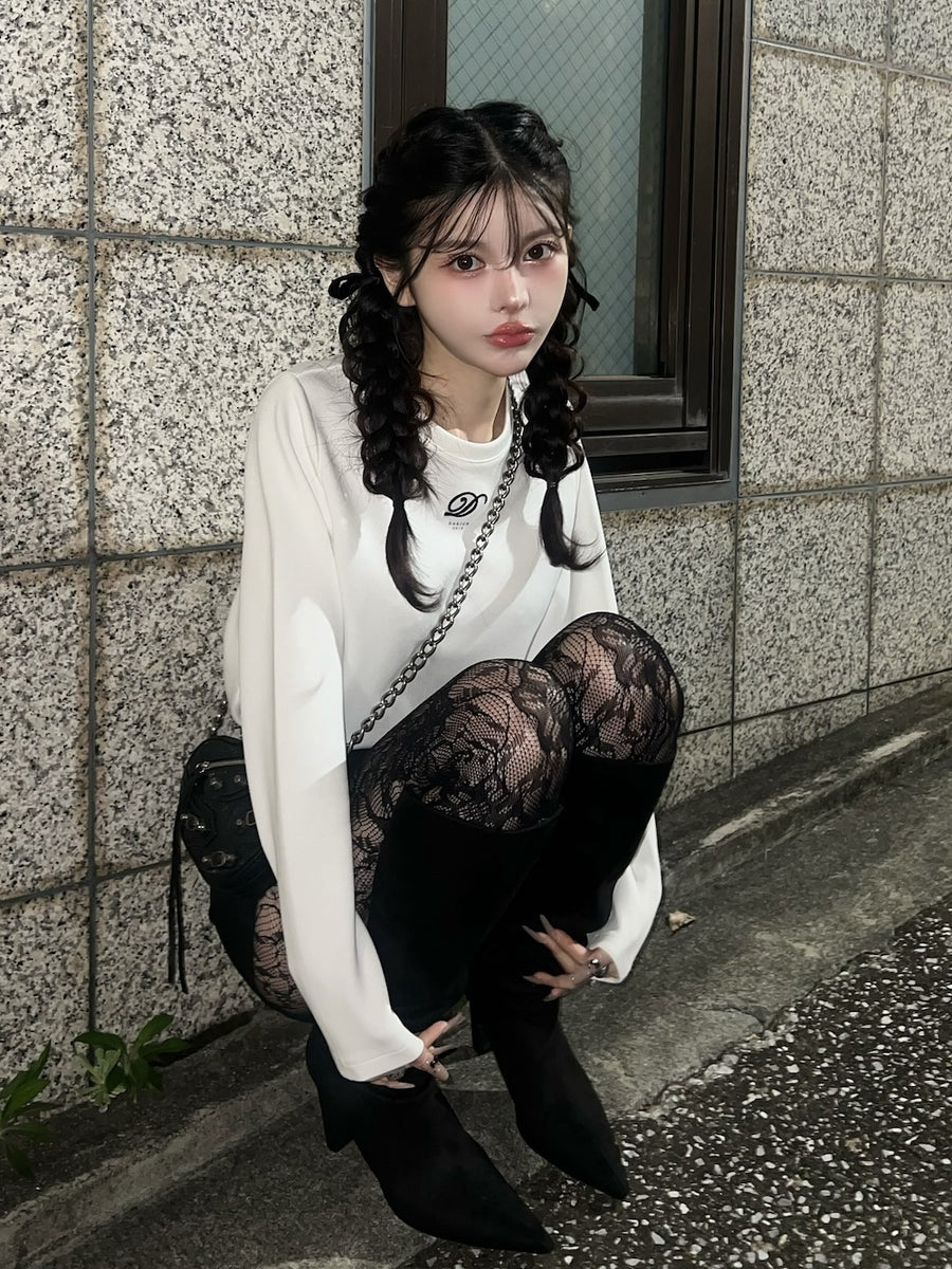 モデル：160cm（着用サイズ：FREE　着用カラー：D）