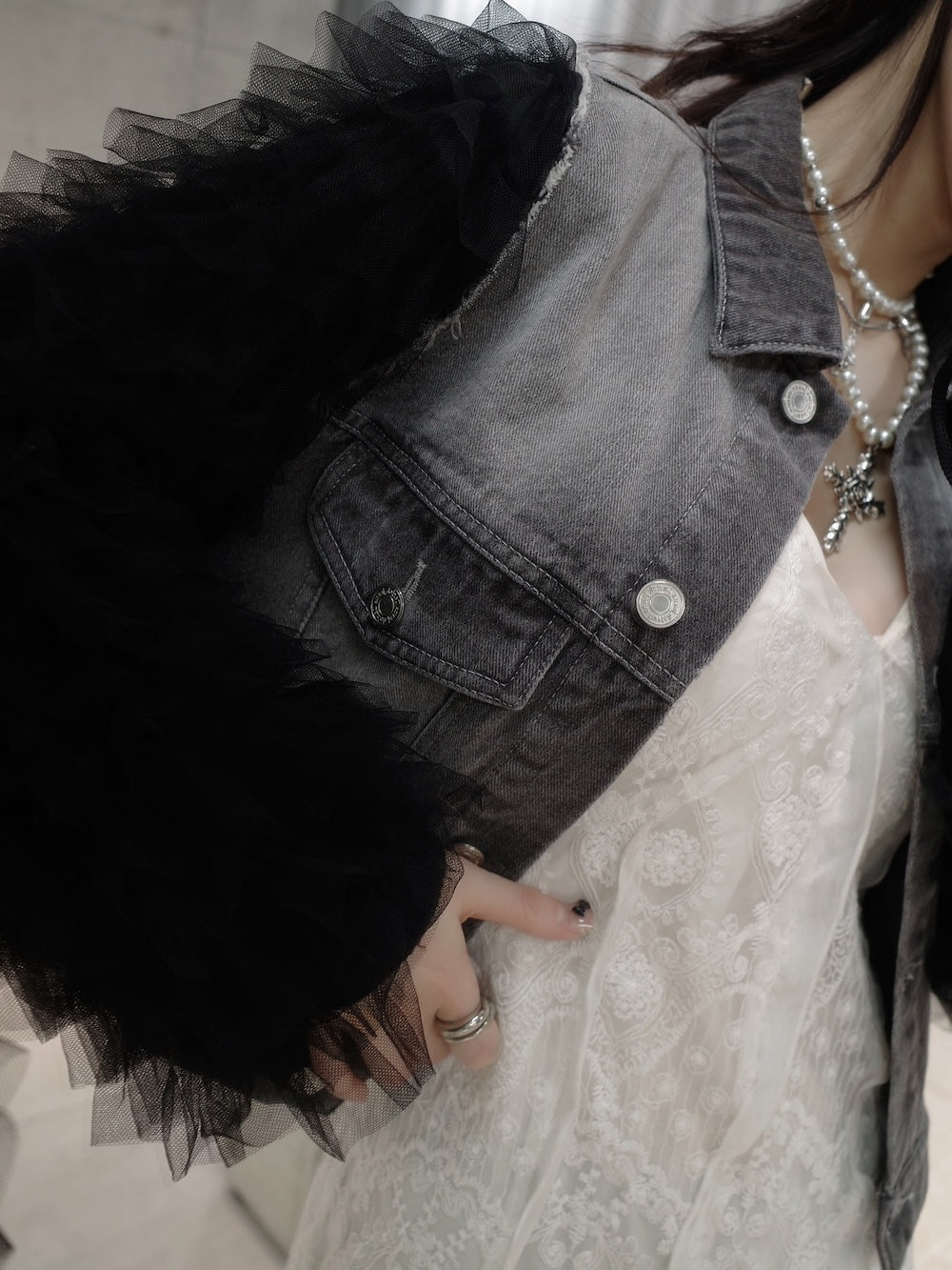 モデル：160cm（着用サイズ：FREE　着用カラー：BLK）