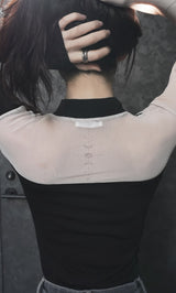 モデル：160cm（着用サイズ：FREE　着用カラー：BLK）