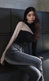 モデル：160cm（着用サイズ：FREE　着用カラー：BLK）