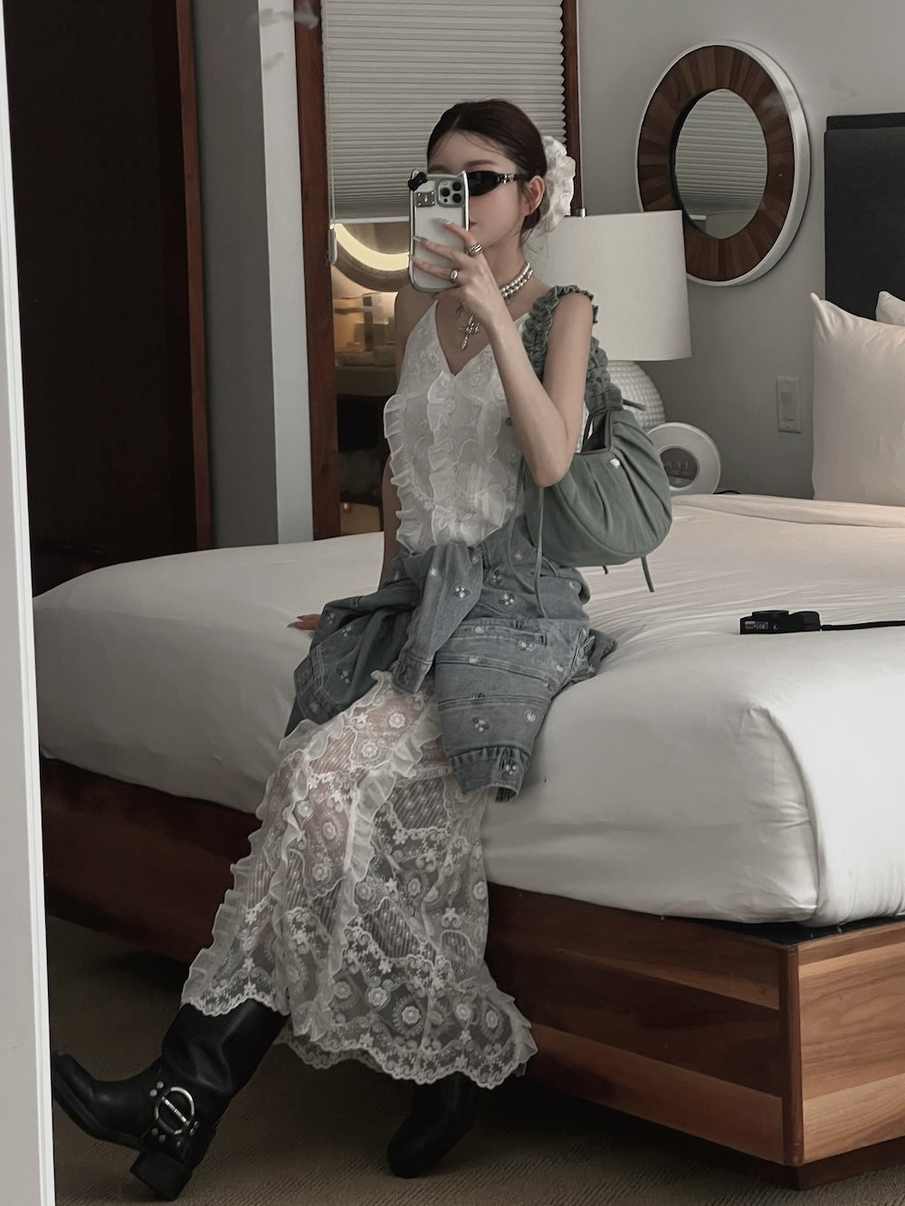 フラワーハンドルミニバッグ