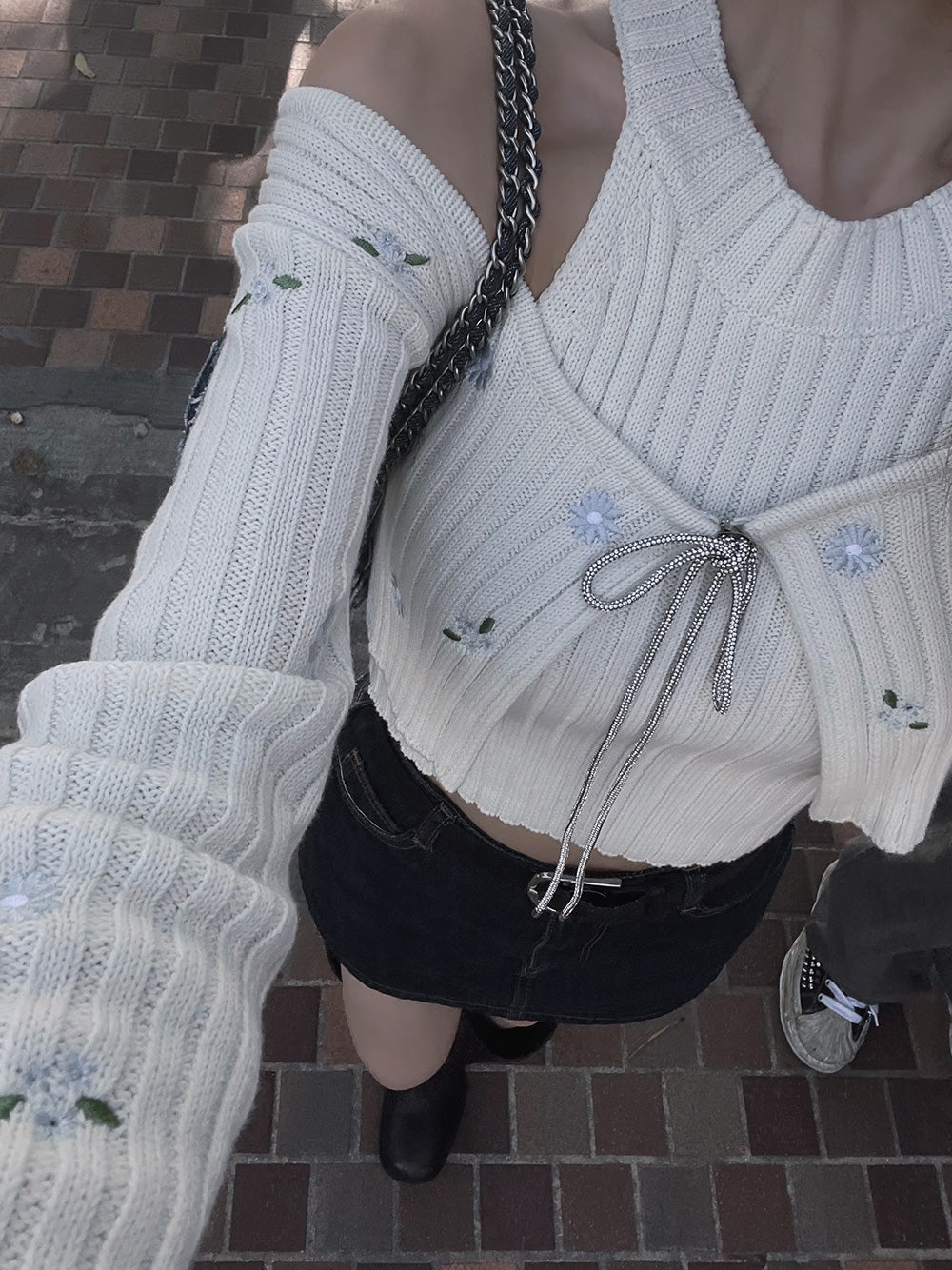 モデル：160cm（着用サイズ：FREE　着用カラー：WHT）