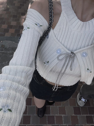 モデル：160cm（着用サイズ：FREE　着用カラー：WHT）