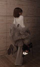 モデル：160cm（着用サイズ：FREE　着用カラー：GRY）