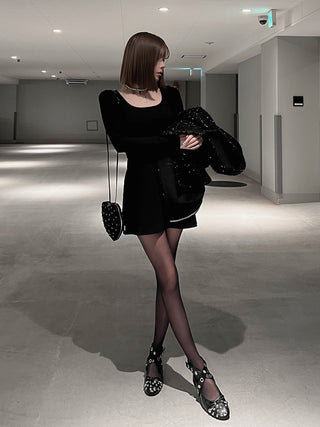 モデル：160cm（着用サイズ：FREE　着用カラー：BLK）