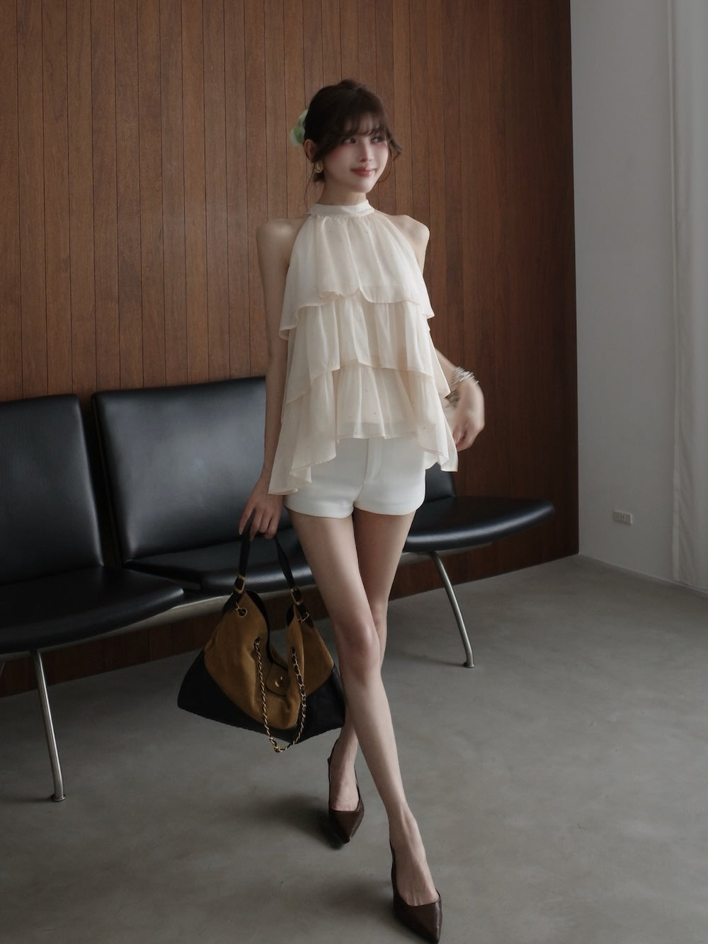 モデル：160cm（着用サイズ：FREE　着用カラー：IVO）
