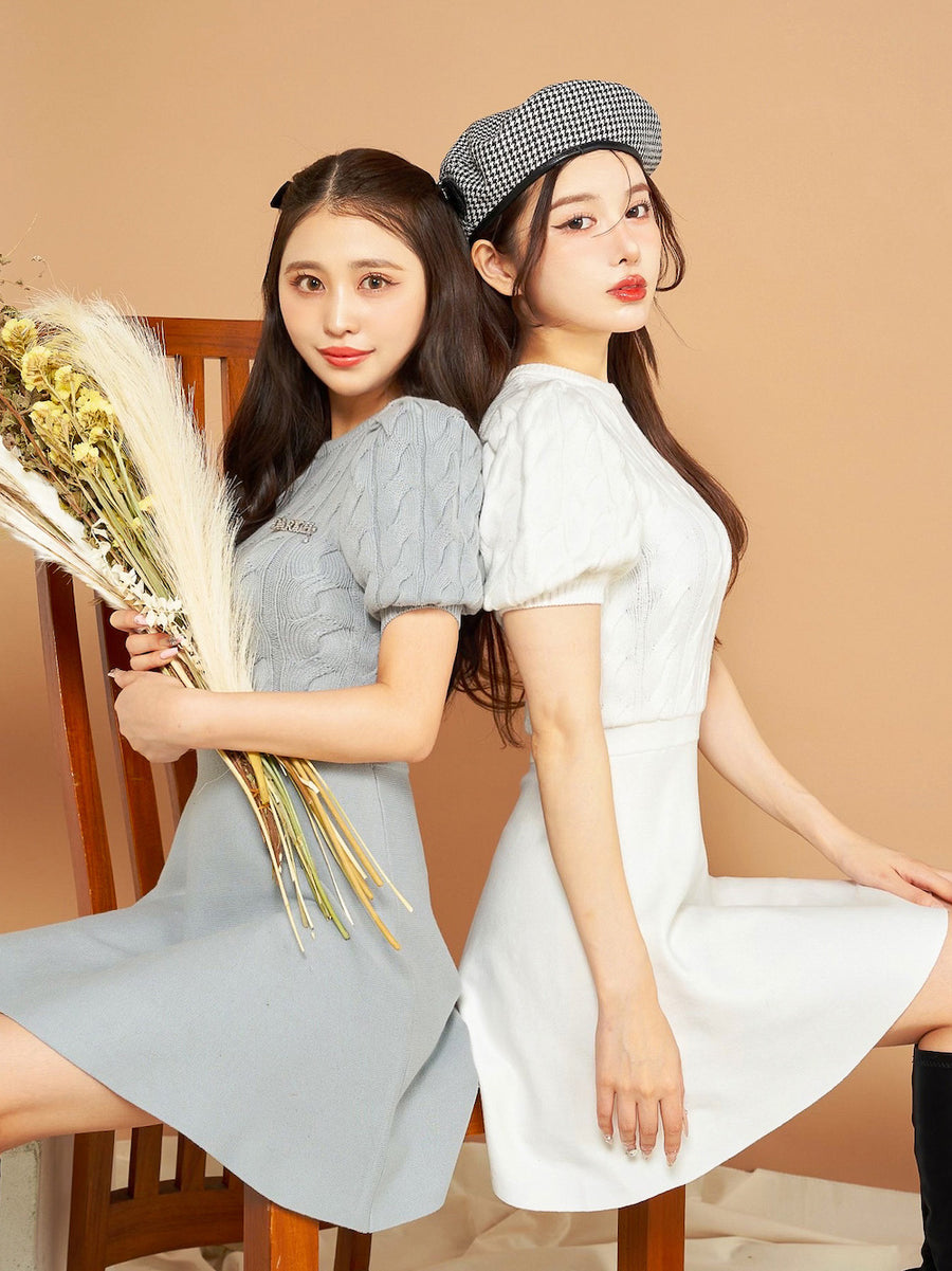モデル：(左)160cm(右)155cm（着用サイズ：FREE　着用カラー：(左)WHT(右)GRY）