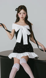 モデル：158cm（着用サイズ：FREE　着用カラー：BLK）