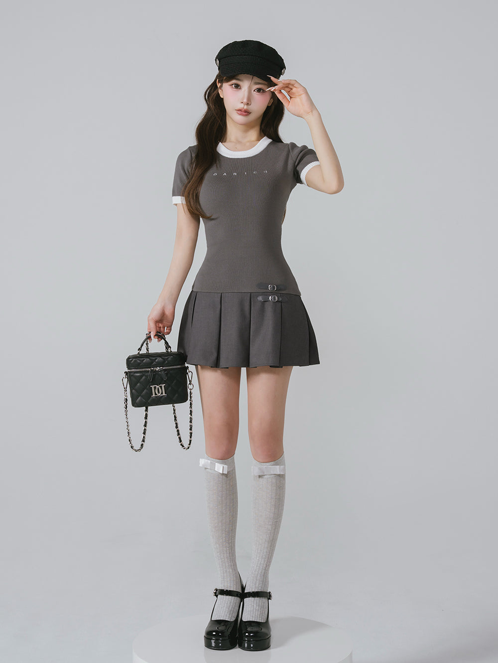モデル：158cm（着用サイズ：FREE　着用カラー：GRY）