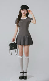 モデル：158cm（着用サイズ：FREE　着用カラー：GRY）