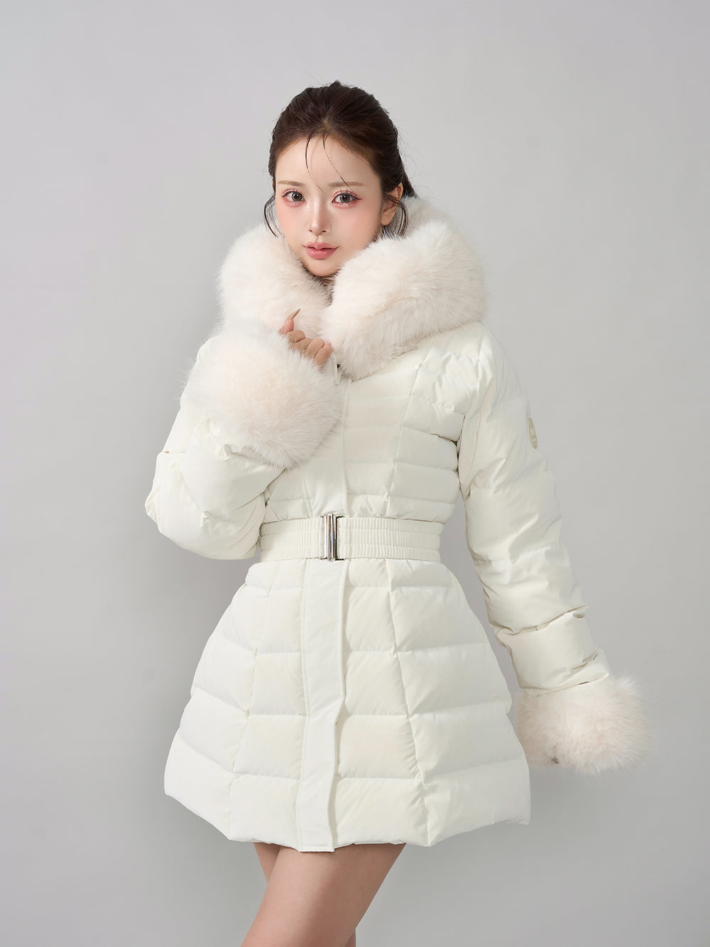 モデル：158cm（着用サイズ：S　着用カラー：WHT）