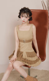 モデル：158cm（着用サイズ：FREE　着用カラー：BEG）