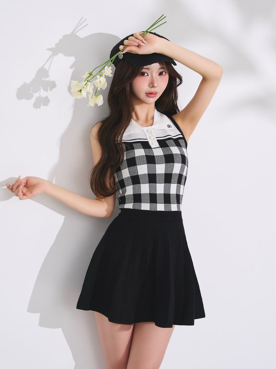 モデル：158cm（着用サイズ：FREE　着用カラー：BLK）