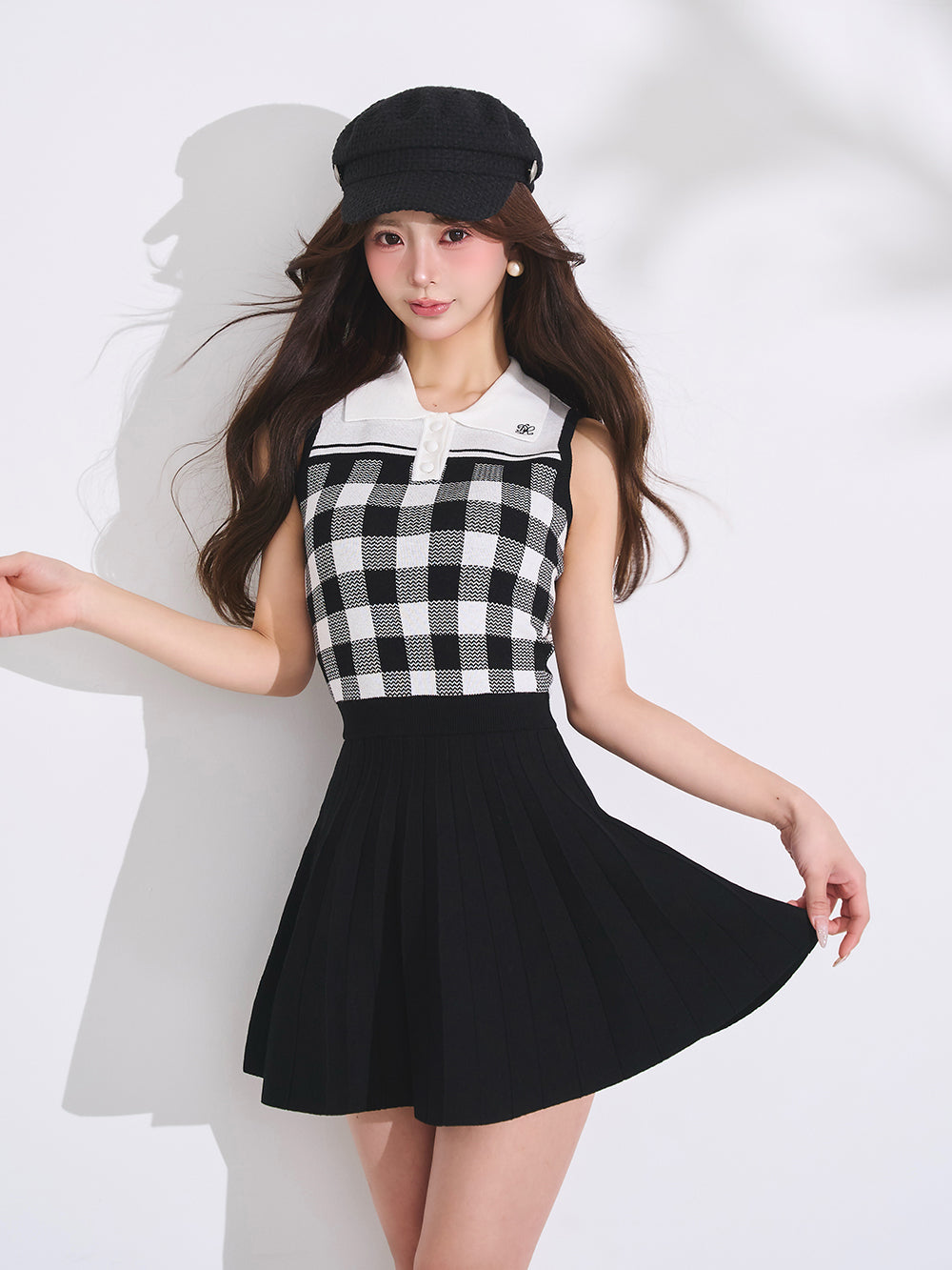モデル：158cm（着用サイズ：FREE　着用カラー：BLK）
