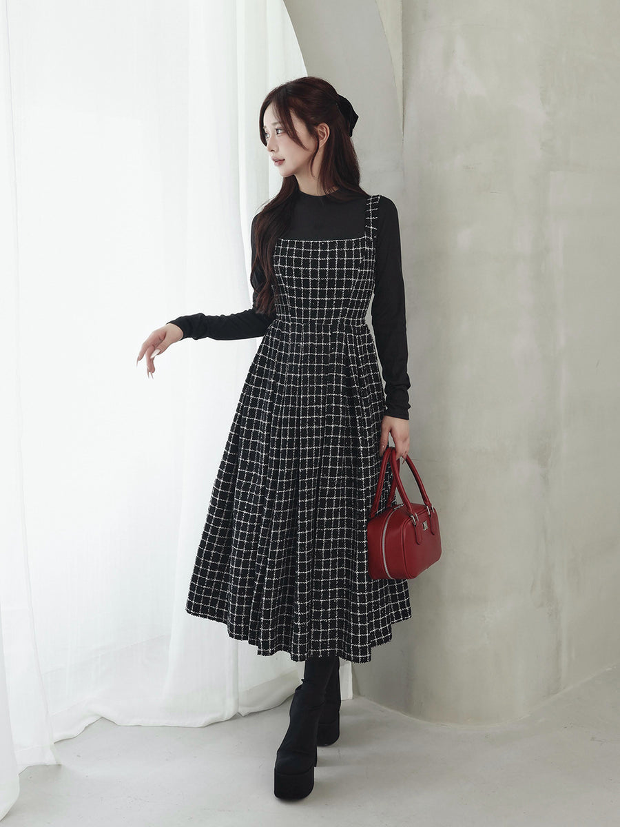 モデル：158cm（着用サイズ：FREE　着用カラー：BLK）
