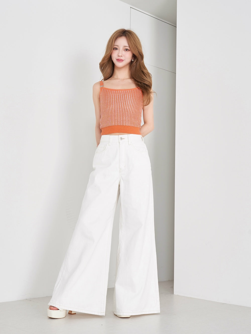 モデル：158cm（着用サイズ：FREE　着用カラー：ORG）