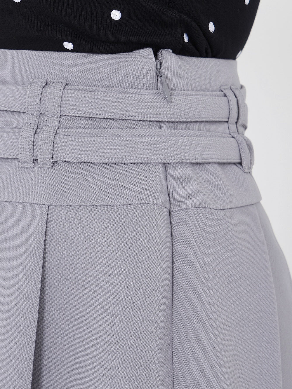 モデル：158cm（着用サイズ：S　着用カラー：GRY）