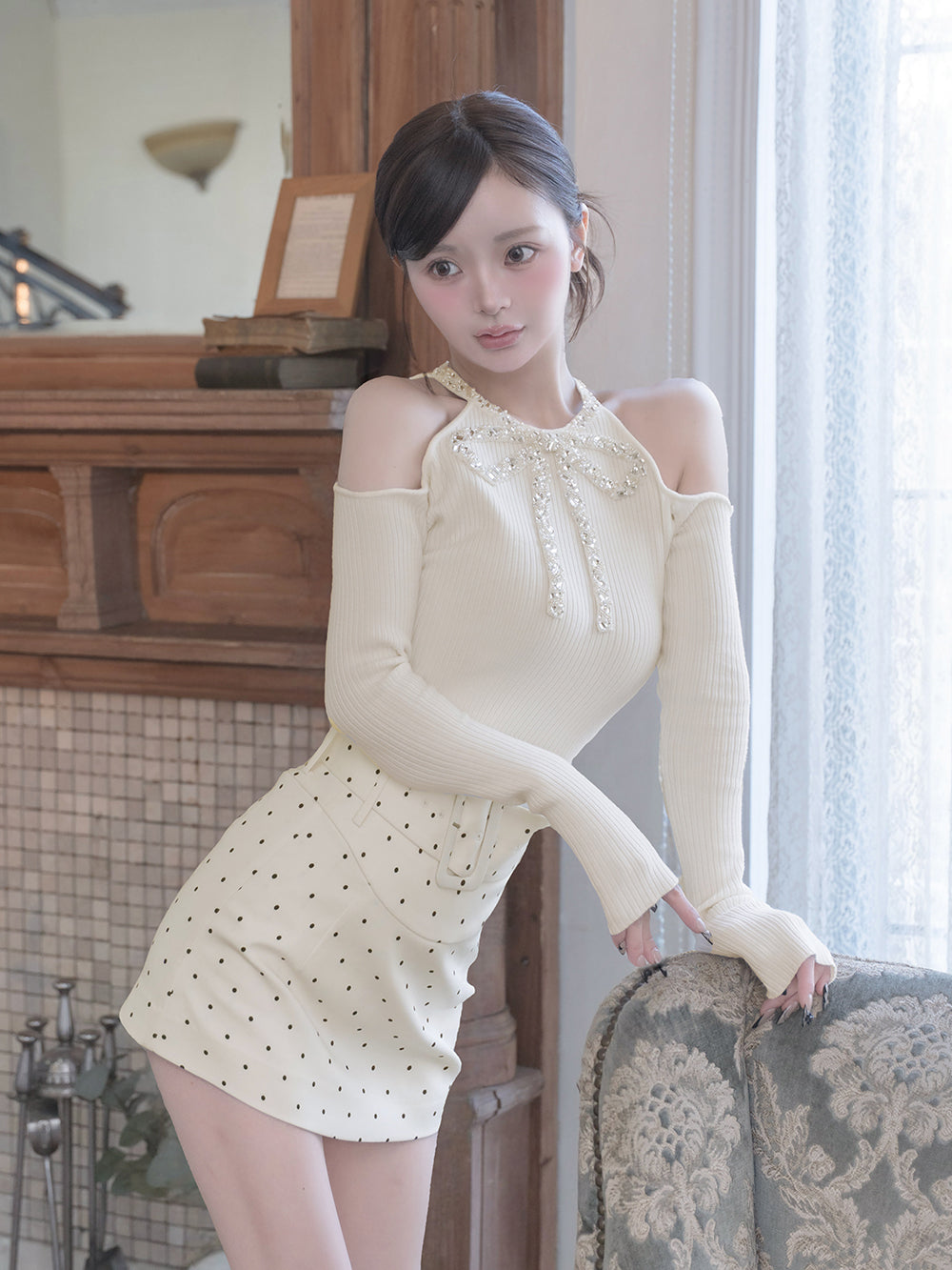 モデル：158cm（着用サイズ：FREE　着用カラー：IVO）