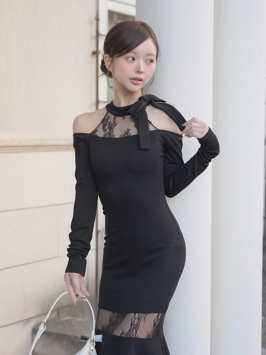 モデル：158cm（着用サイズ：FREE　着用カラー：BLK）