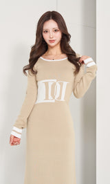 モデル：158cm（着用サイズ：FREE　着用カラー：BEG）