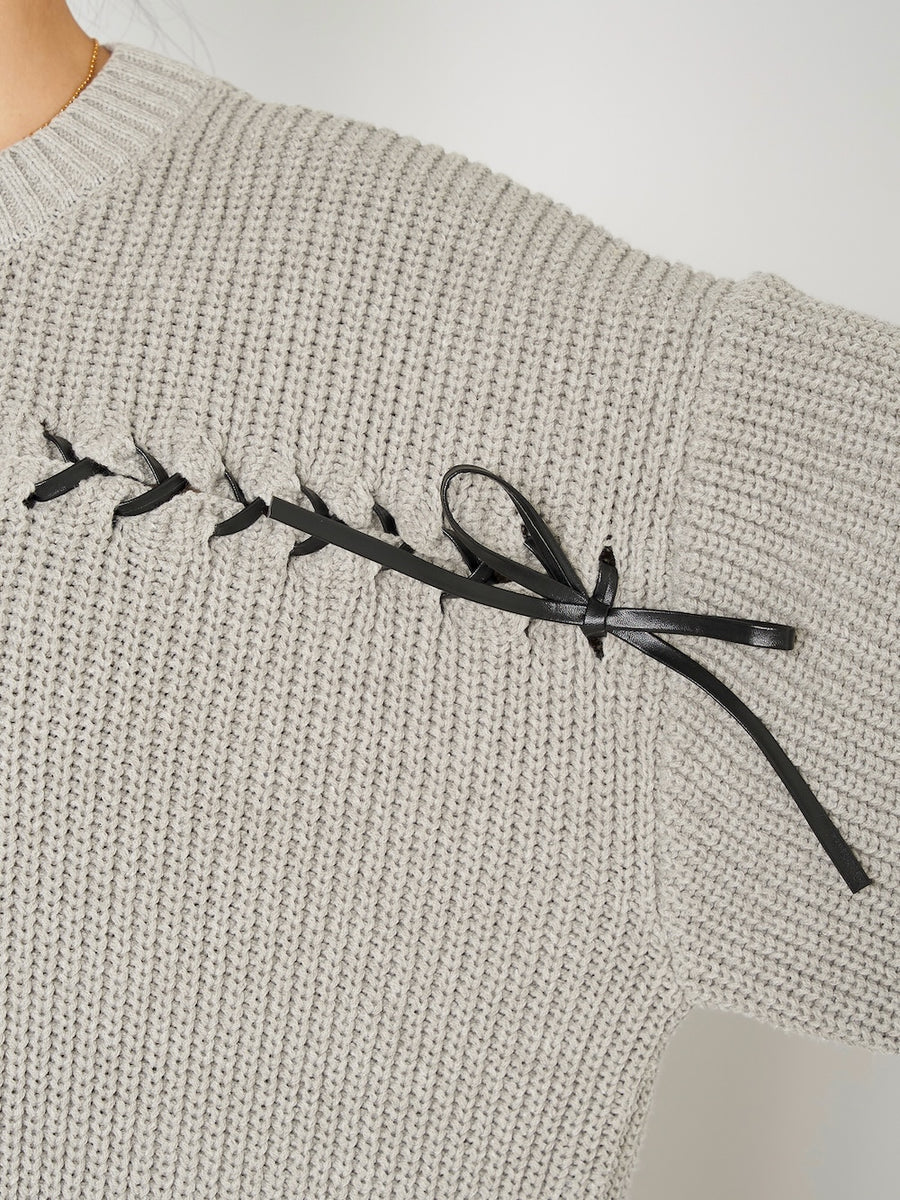 モデル：158cm（着用サイズ：FREE　着用カラー：GRY）