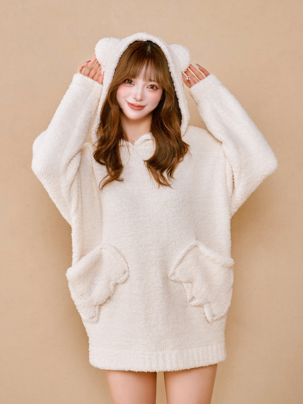 モデル：158cm（着用サイズ：FREE　着用カラー：IVO）