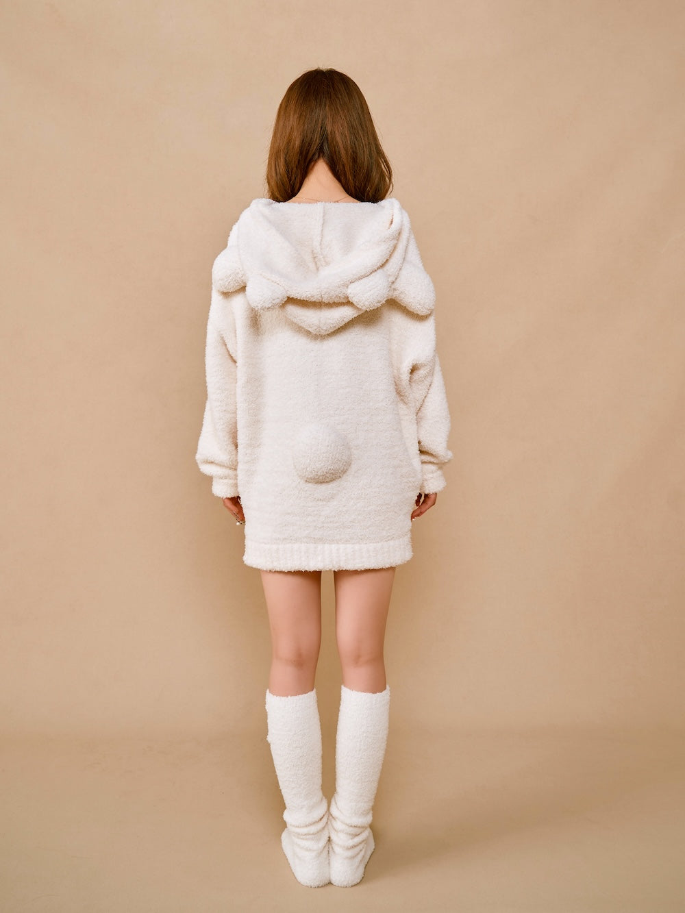 モデル：158cm（着用サイズ：FREE　着用カラー：IVO）