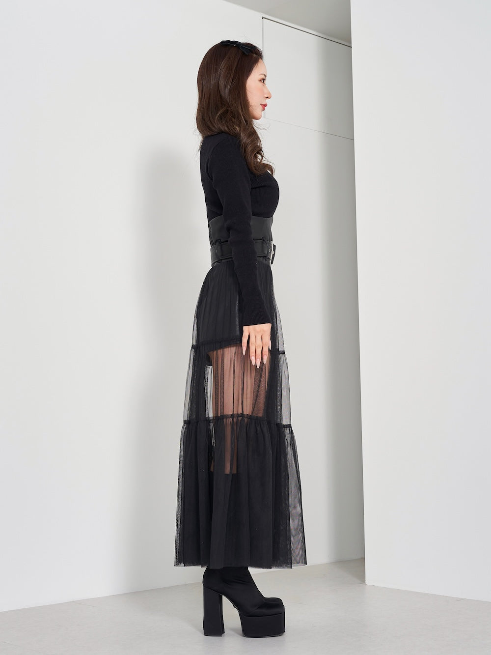 モデル：158cm（着用サイズ：FREE　着用カラー：BLK）