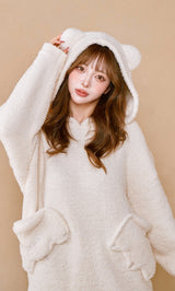 モデル：158cm（着用サイズ：FREE　着用カラー：IVO）