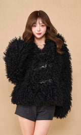 モデル：158cm（着用サイズ：FREE　着用カラー：BLK）